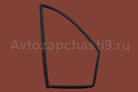 Уплотнитель неподвижного стекла правой двери 3302